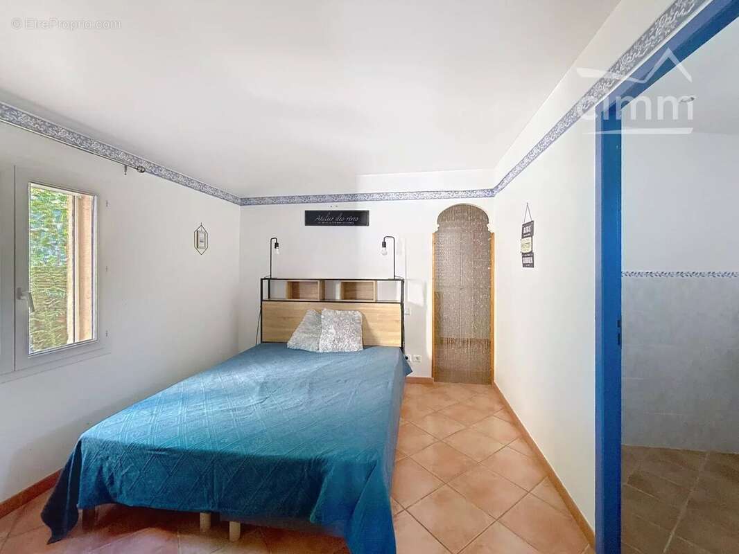 Villa de plain pied avec 4 chambres et proche du centre ville - photo 13
