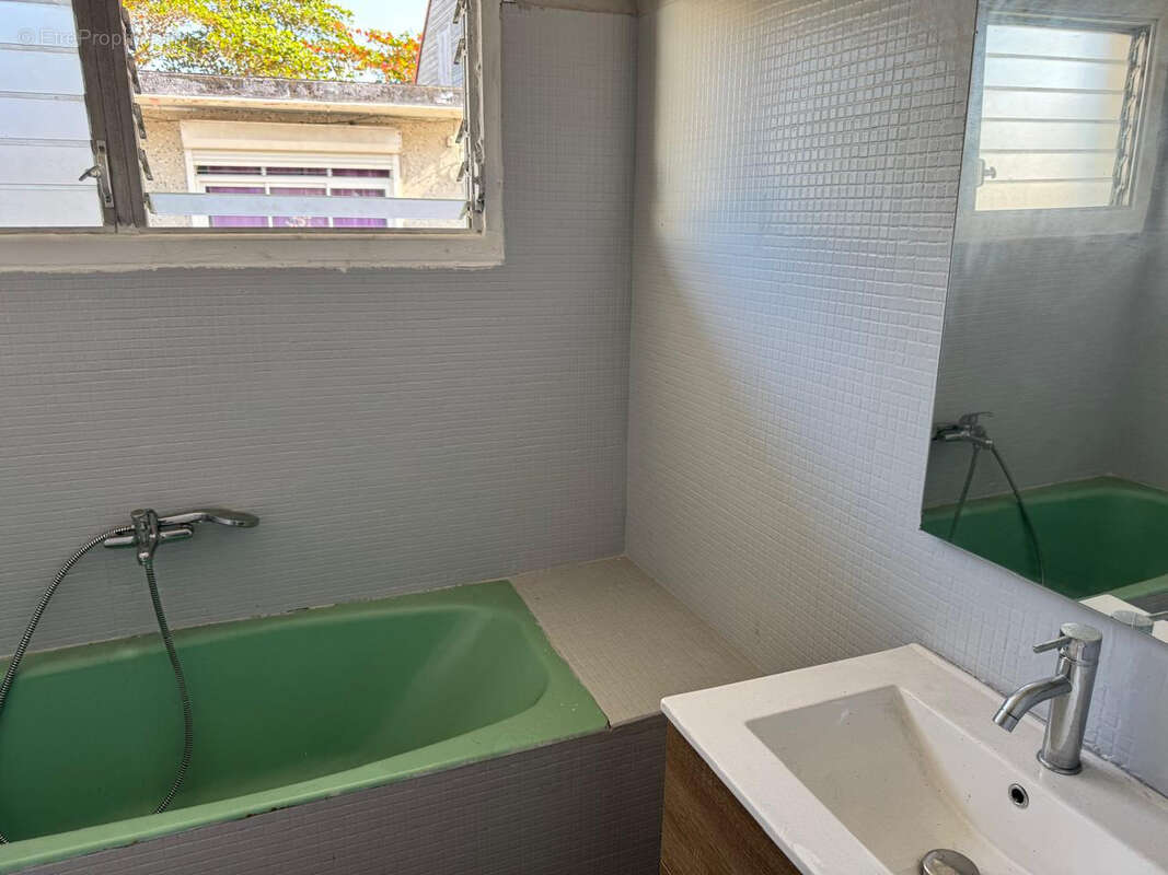 Appartement à CAPESTERRE-BELLE-EAU