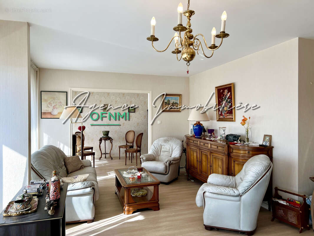 Appartement à SAINT-ETIENNE