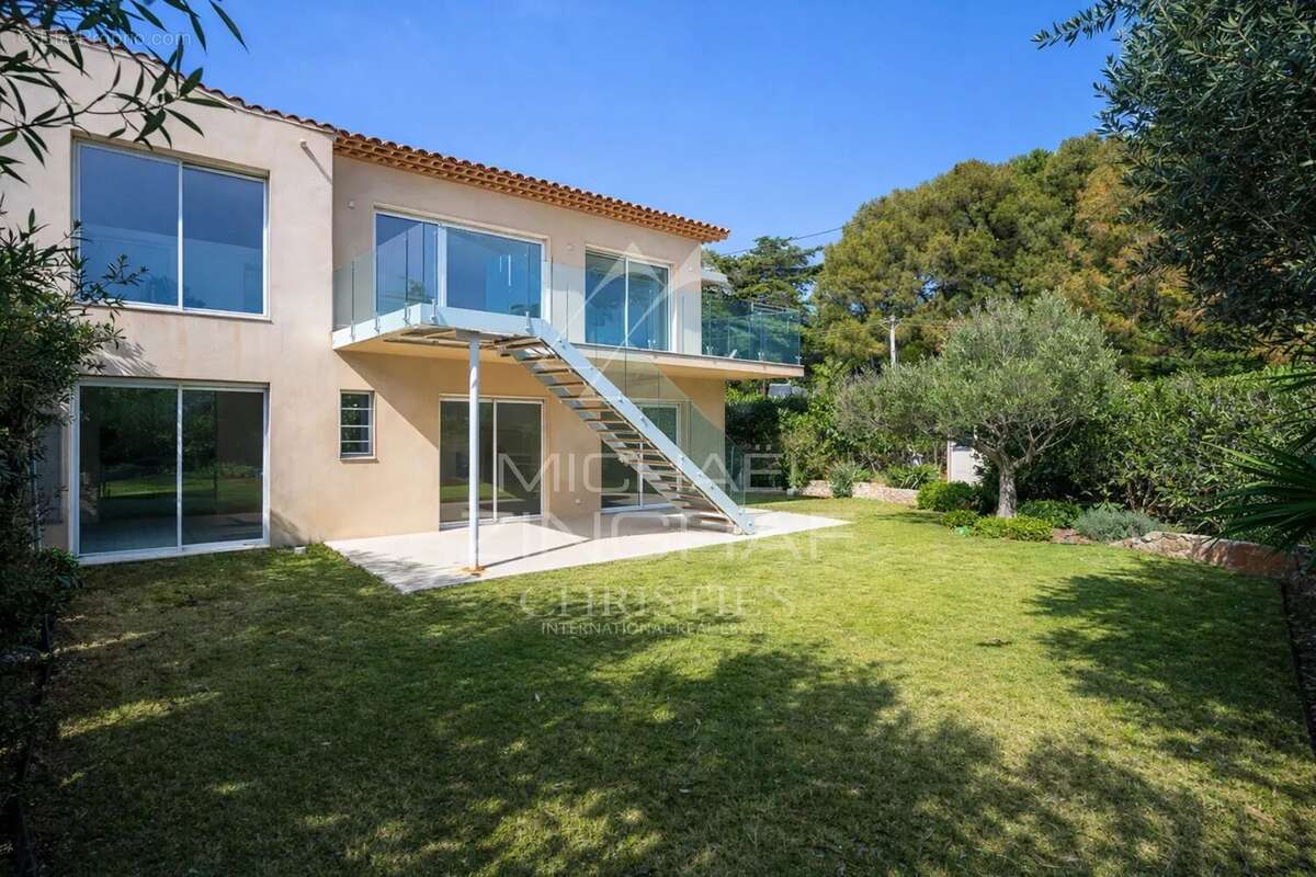 Maison à CAVALAIRE-SUR-MER