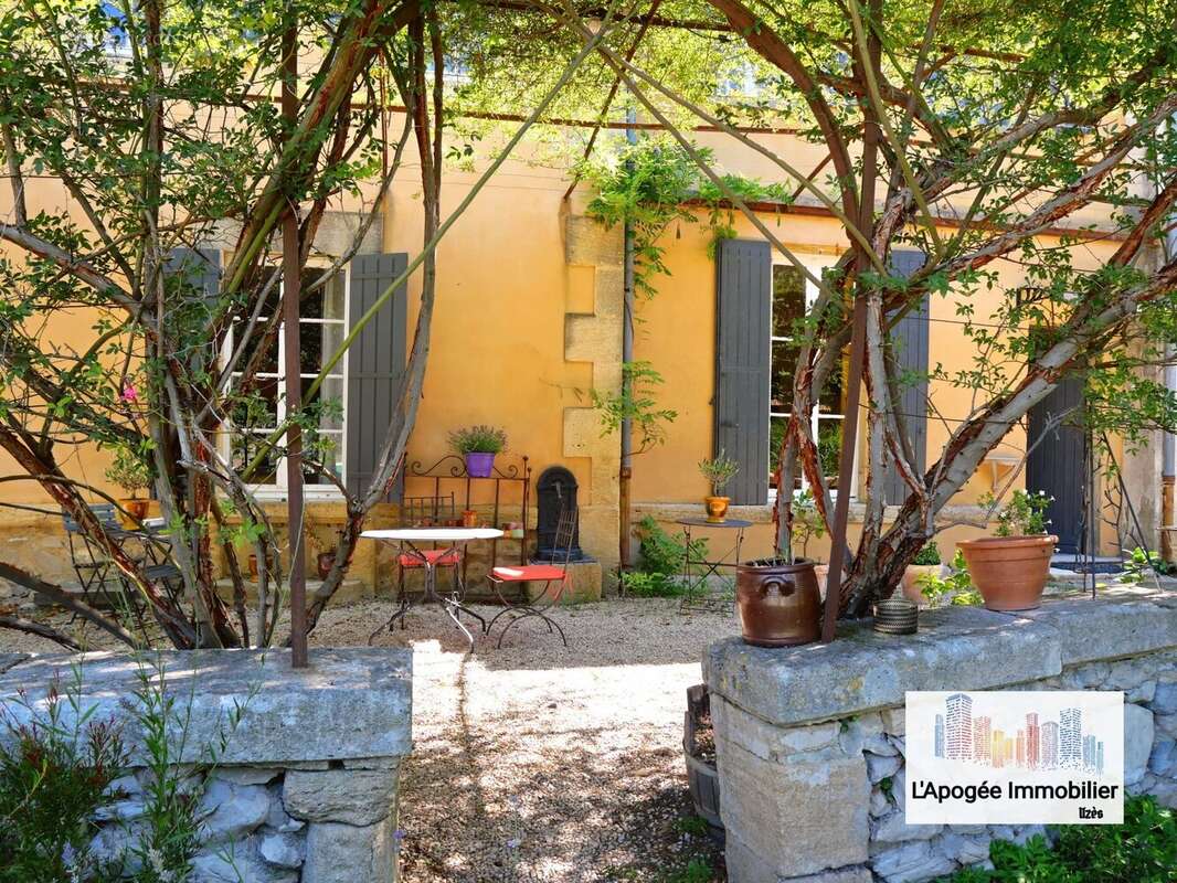 Maison à UZES