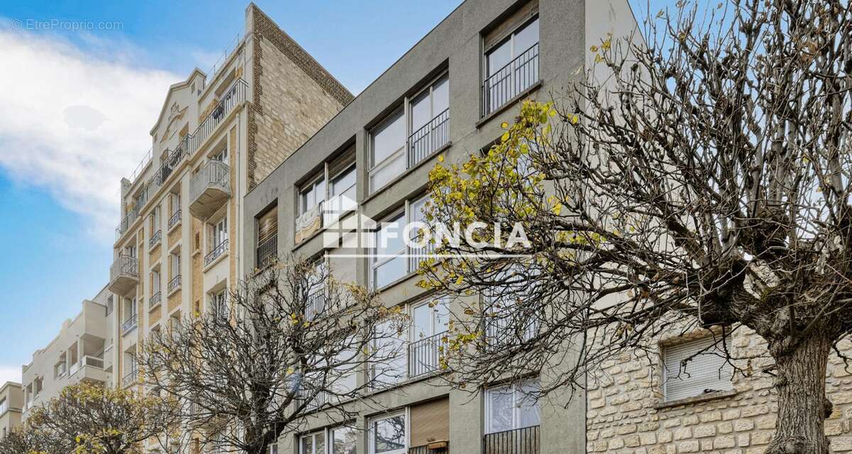 Appartement à ISSY-LES-MOULINEAUX