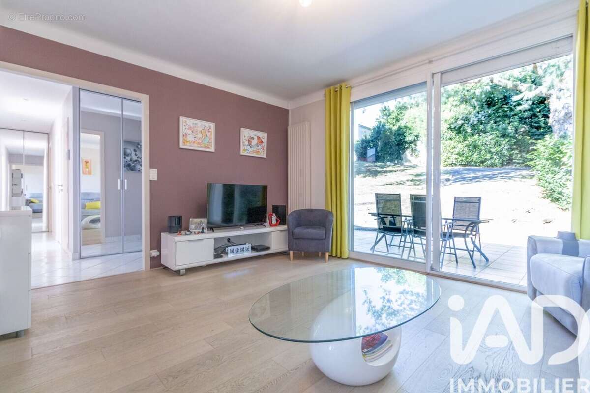 Photo 4 - Maison à CHARBONNIERES-LES-BAINS