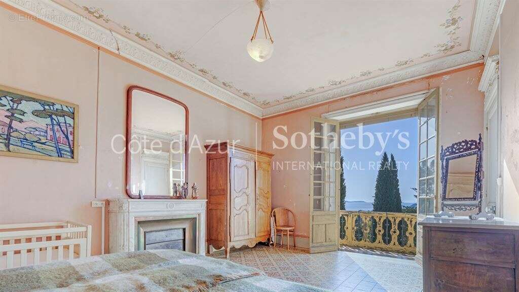 Maison à LA CROIX-VALMER