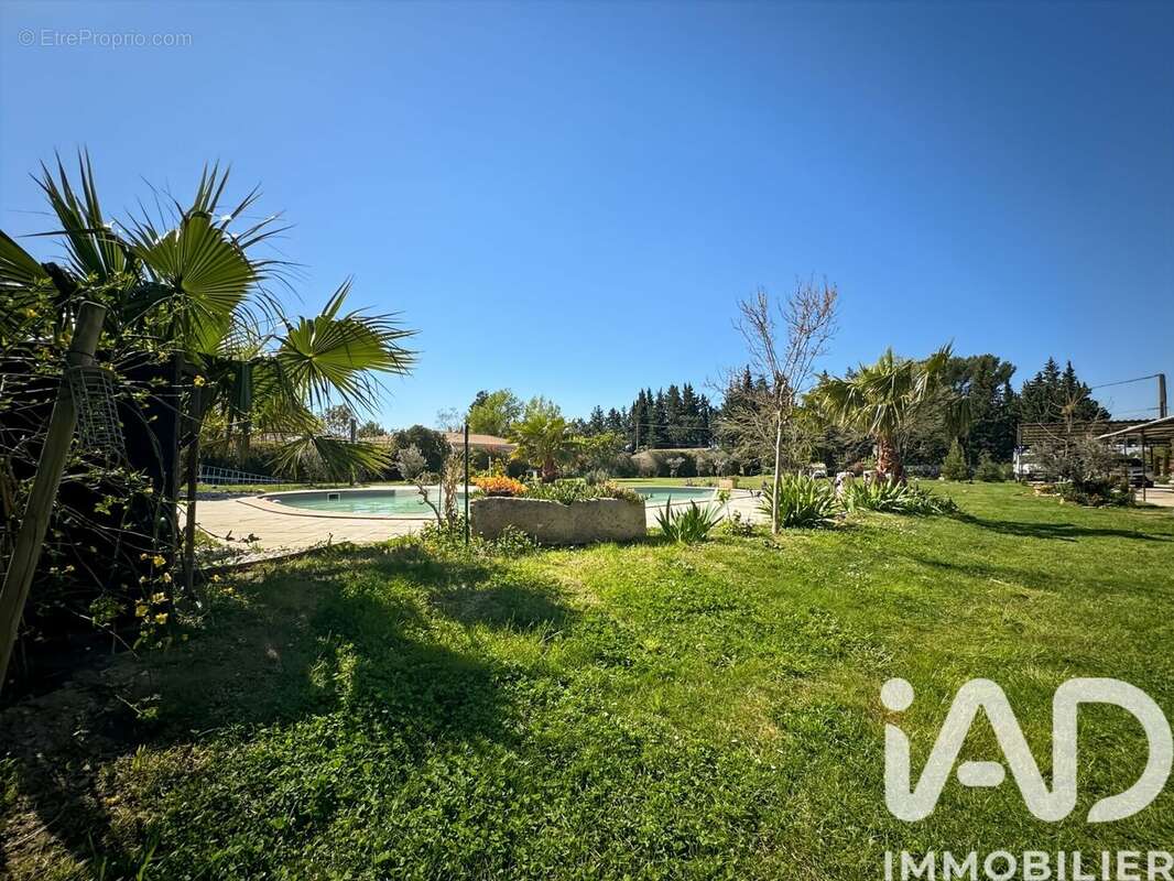 Photo 2 - Maison à ARLES