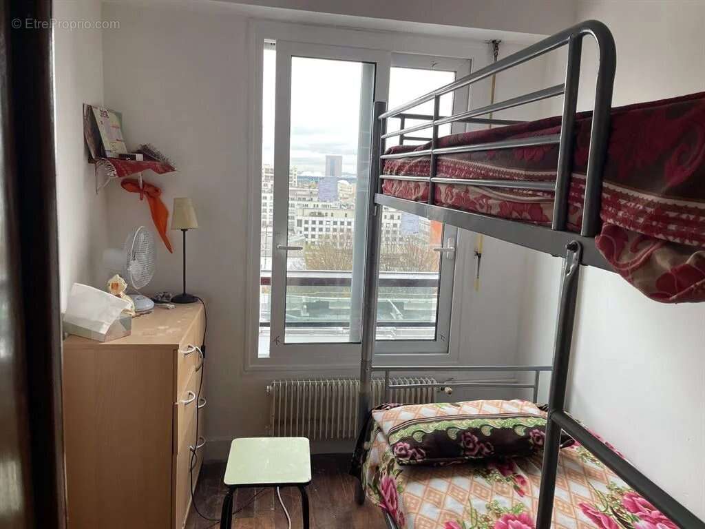 Appartement à PARIS-19E