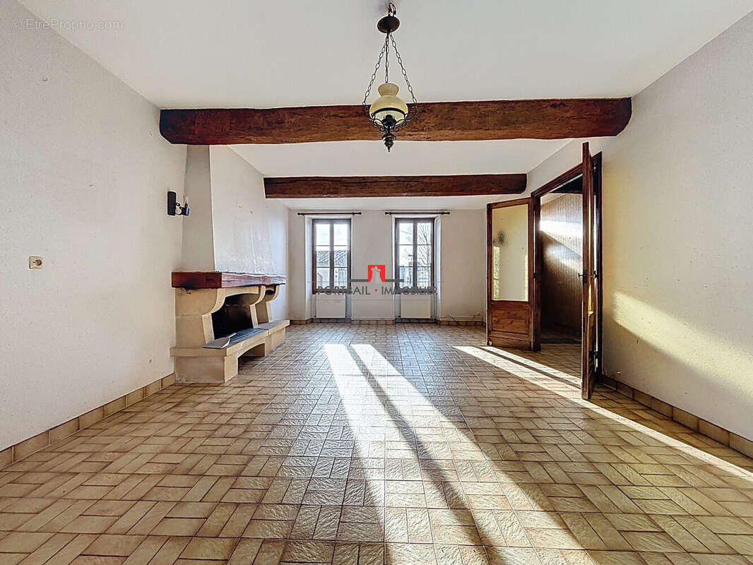 Maison à BLAYE