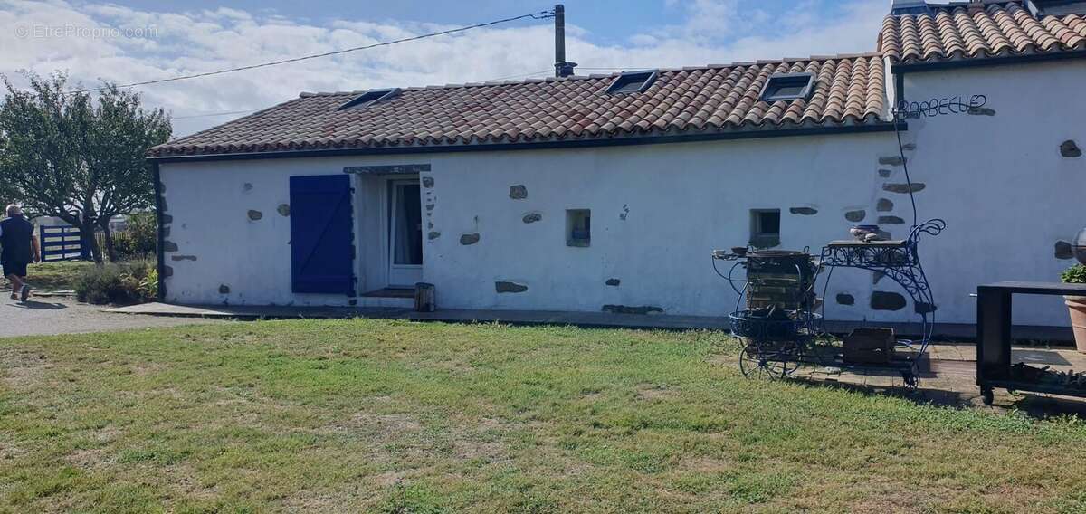 Maison à BOUIN