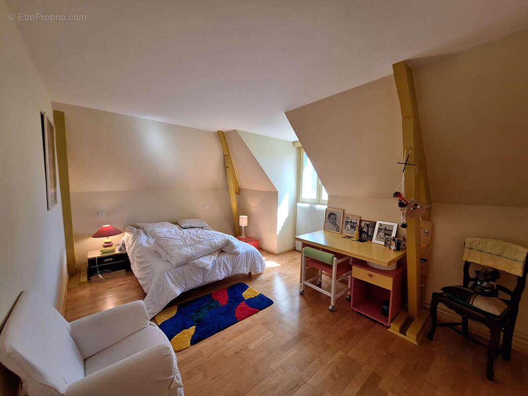 Maison à NERIS-LES-BAINS