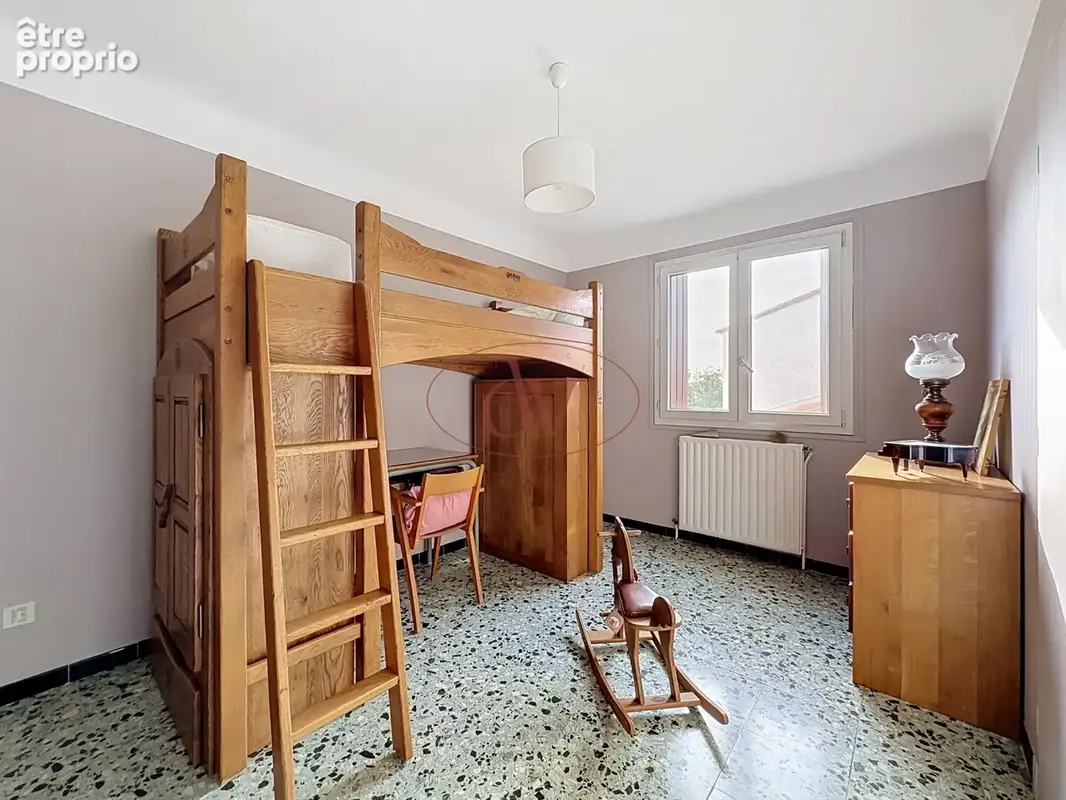 Grande maison familiale à proximité de l'hôpital - photo 11