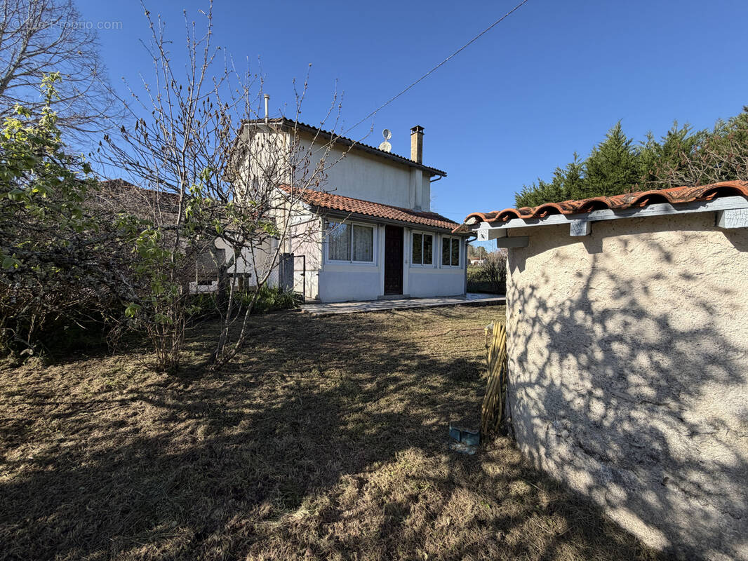 Maison à MEDILLAC