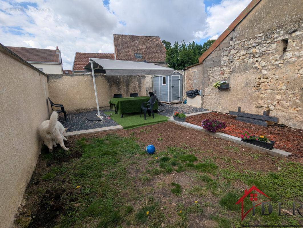 Appartement à ARC-LES-GRAY