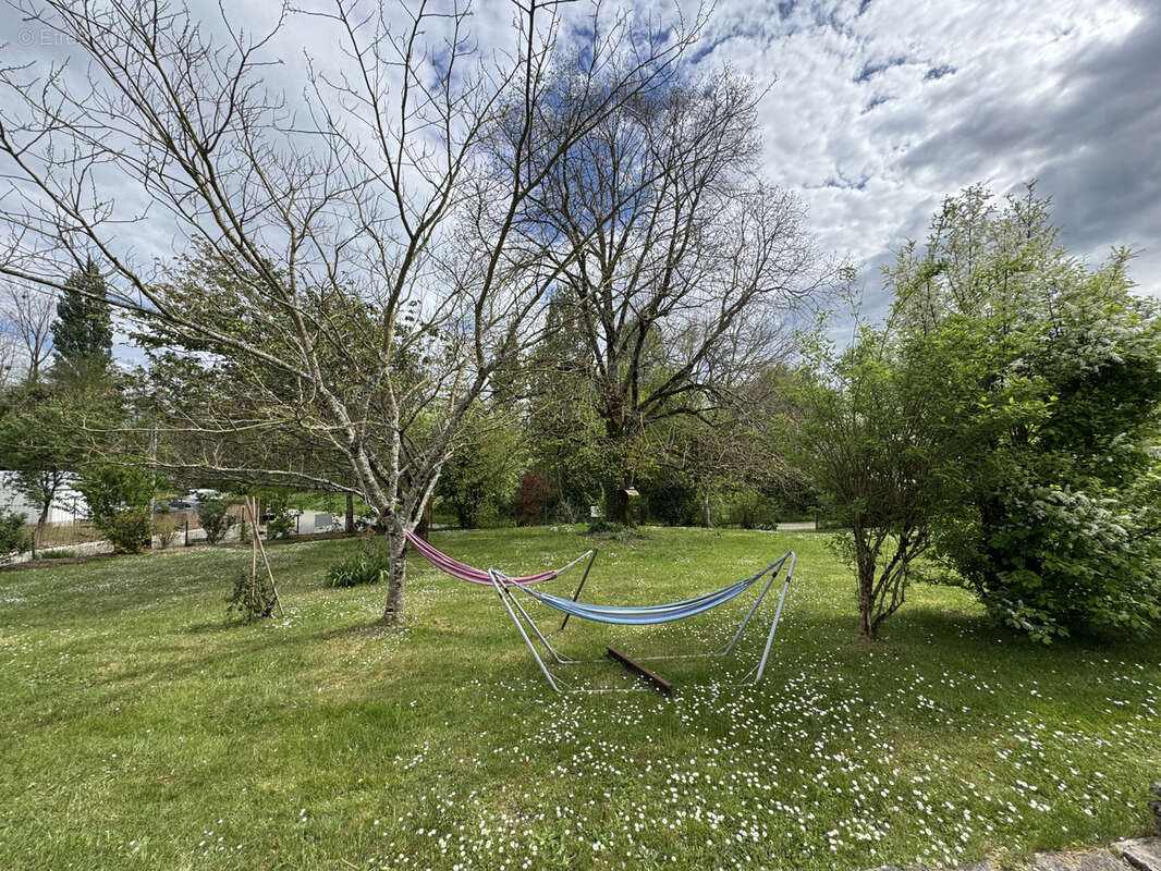Maison à BAIGNES-SAINTE-RADEGONDE