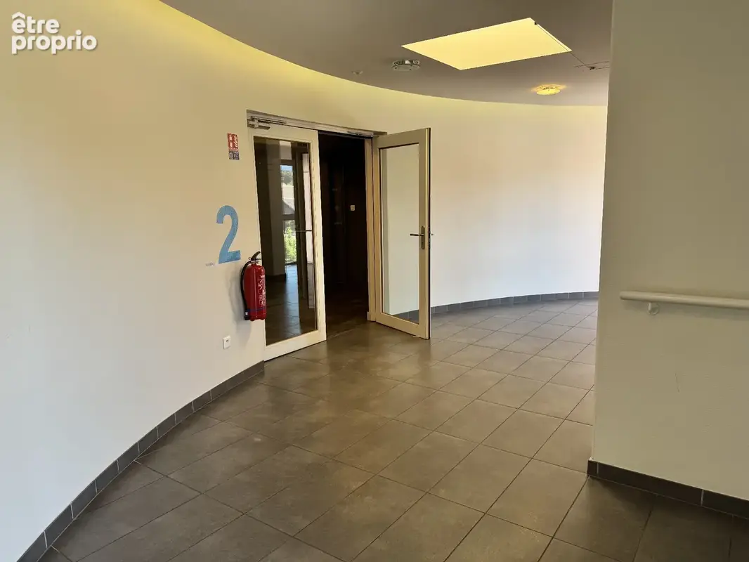 Local professionnel de 152 m2 à aménager   Villé (67) - photo 4