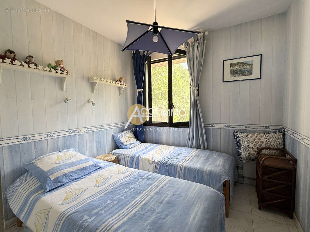 Appartement à SIX-FOURS-LES-PLAGES
