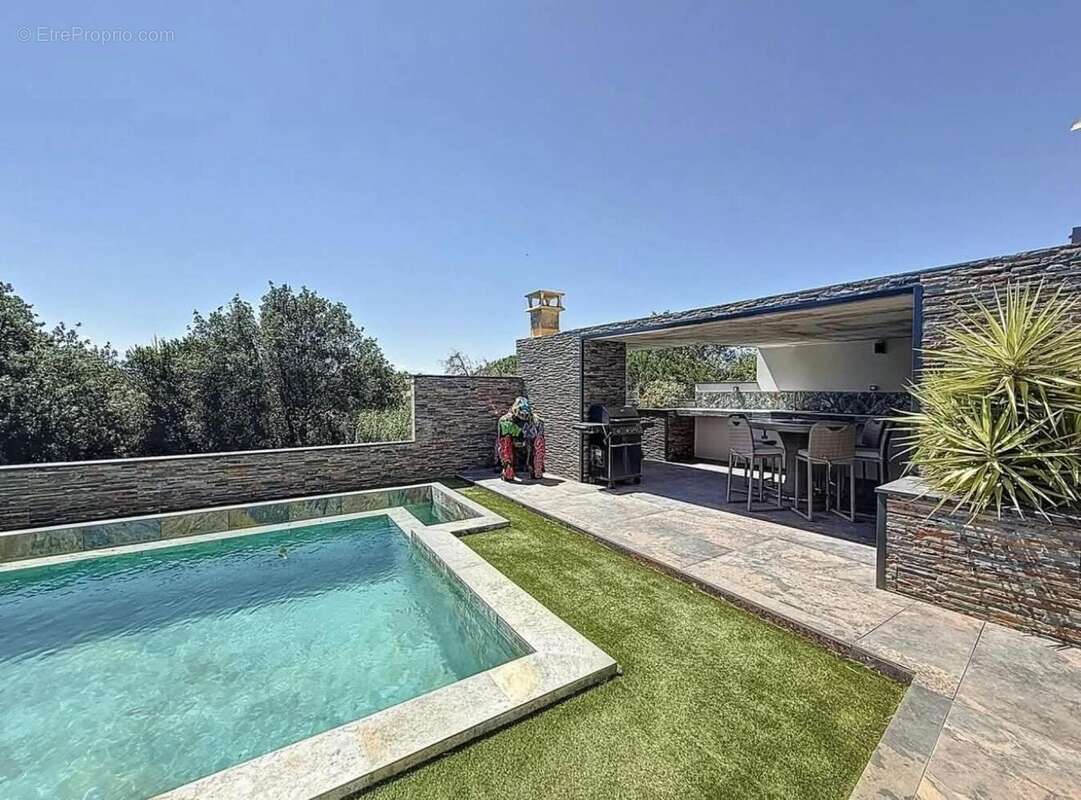 Photo 4 - Maison à PEYRESTORTES