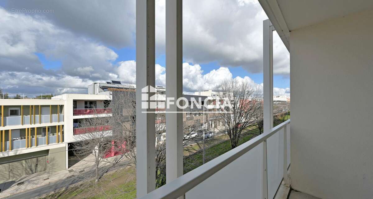 Castelnau-le-lez STUDIO 23 m2 avec terrasse et stationnement - photo 4