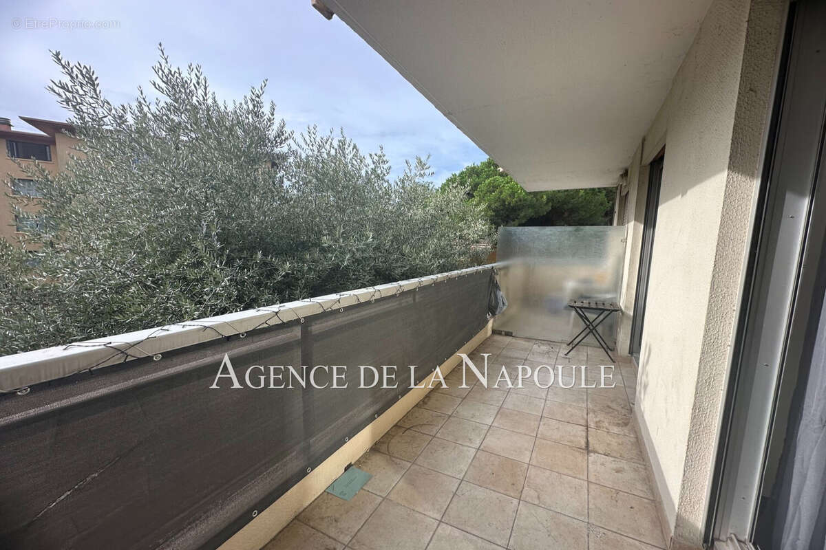 Appartement à MANDELIEU-LA-NAPOULE
