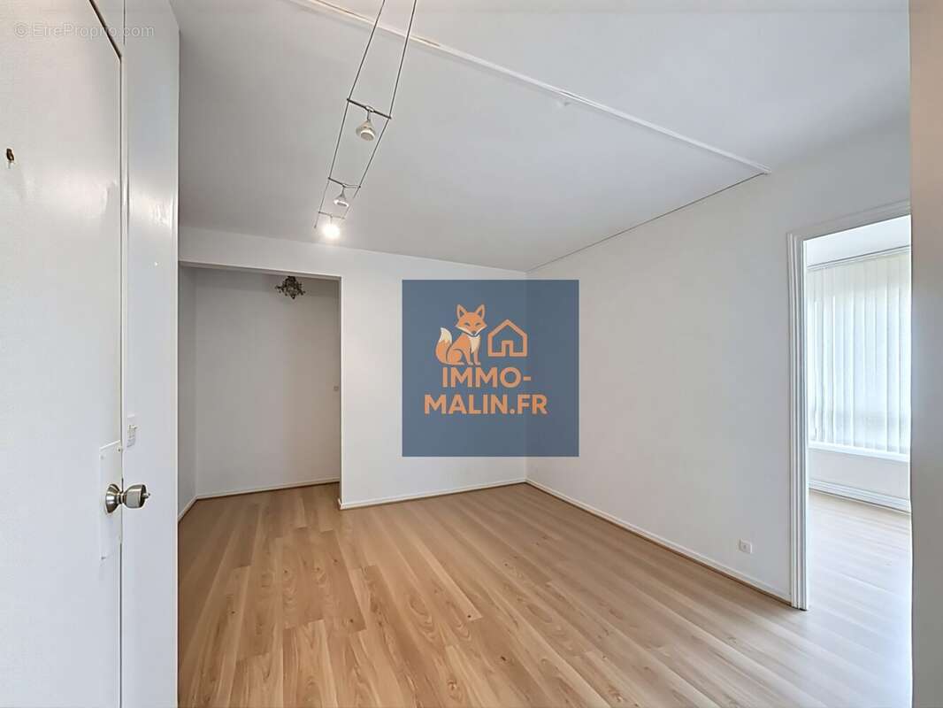 Vide IA - Appartement à NANTERRE