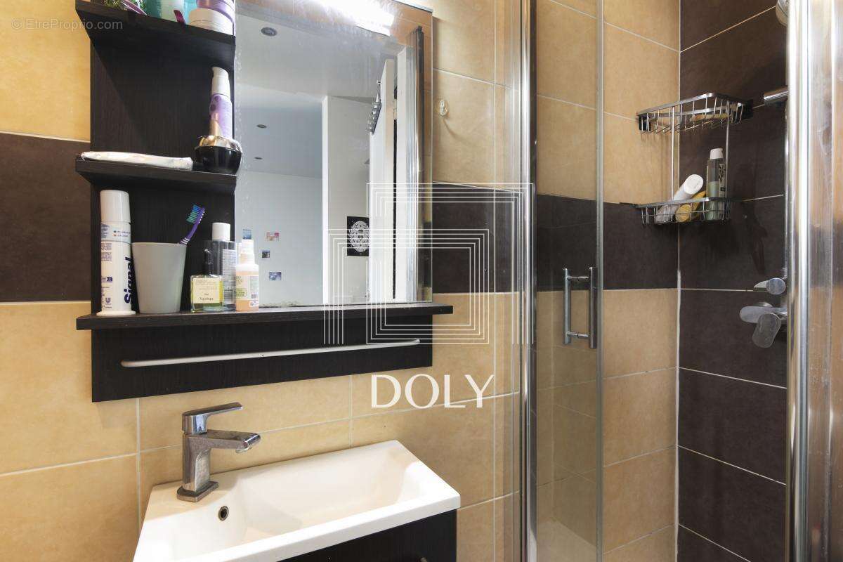 Appartement à PARIS-19E