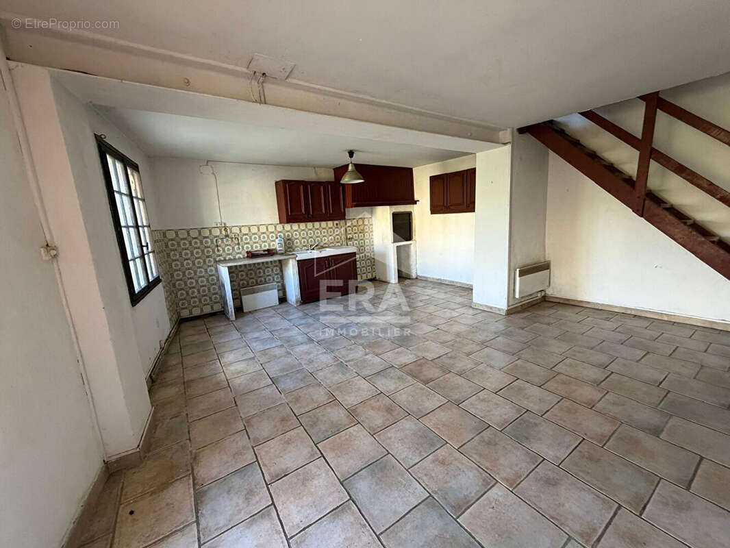 Autre à VILLEROUGE-TERMENES