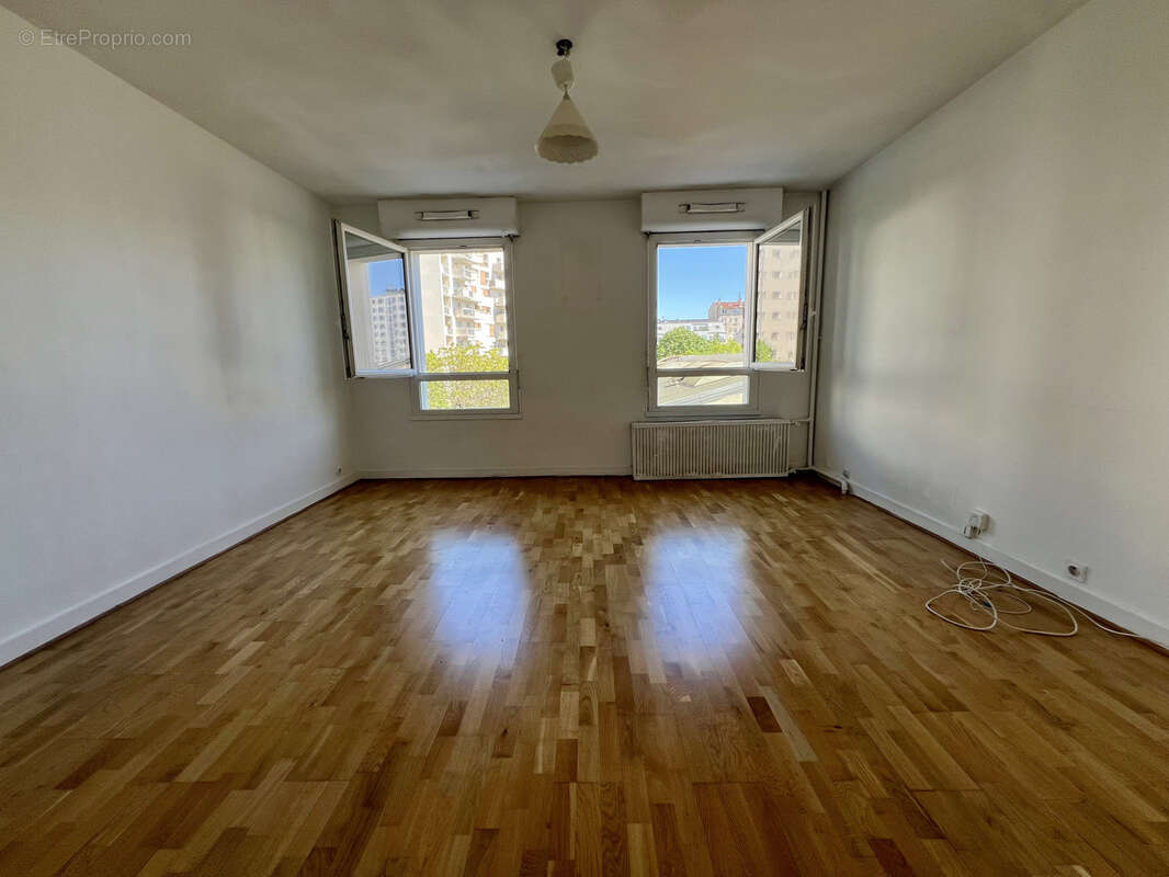 Appartement à MONTROUGE
