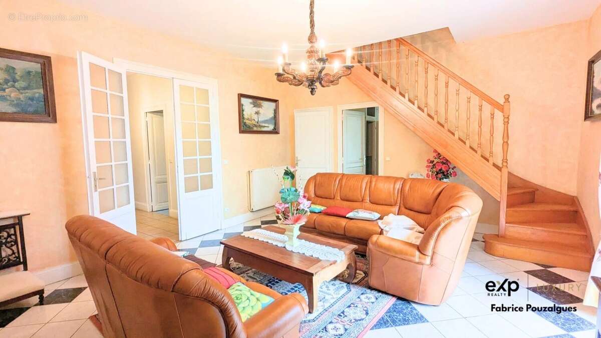 Maison à FARGUES-SAINT-HILAIRE