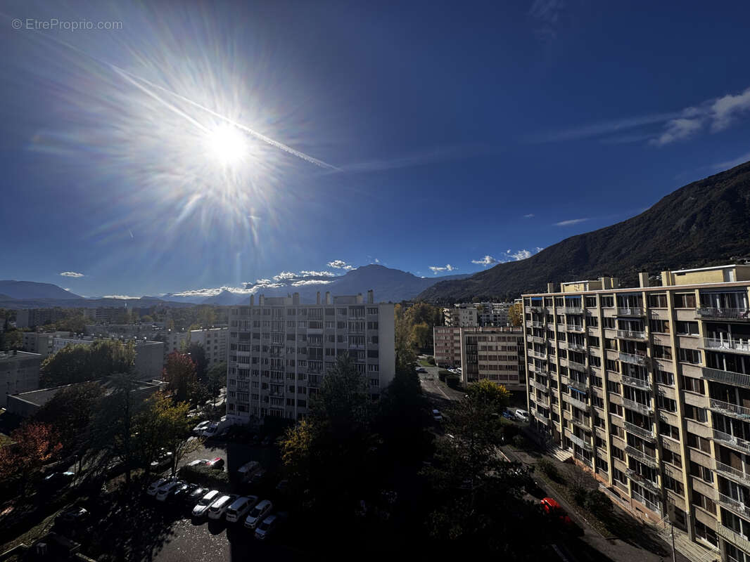 Appartement à MEYLAN
