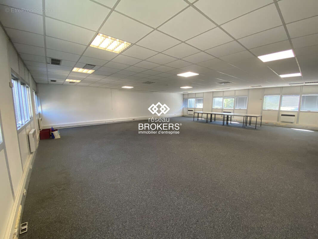 Commerce 455 m² à Montbonnot-Saint-Martin  - photo 5