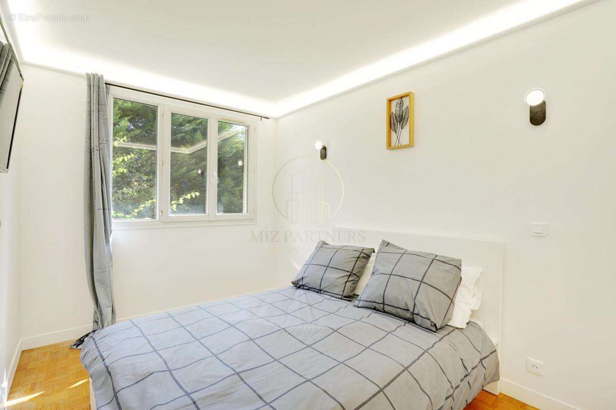 Appartement à PARIS-20E