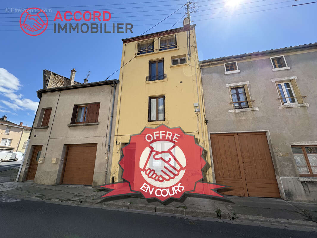 Appartement à VIC-LE-COMTE