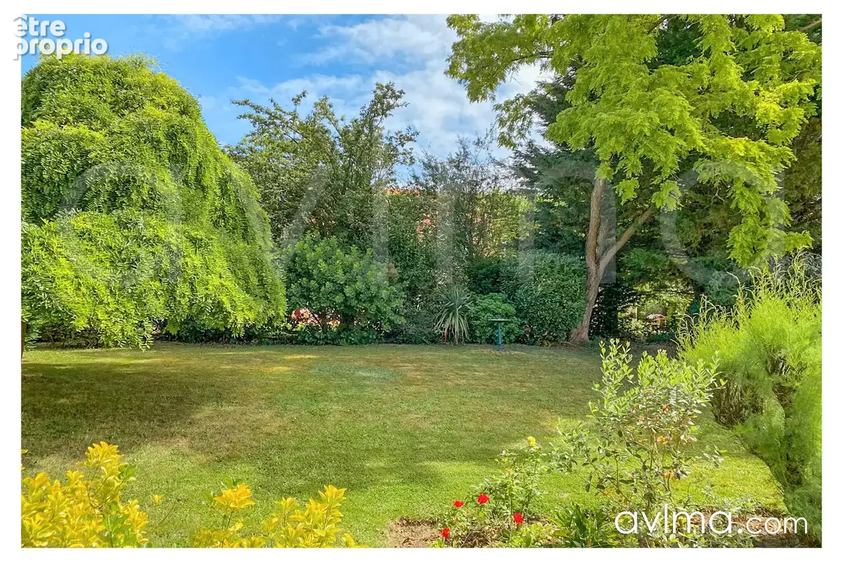 Maison familiale en parfait état dans un domaine avec tennis et piscine - centre village. - photo 19