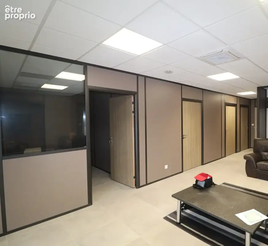 VENTE Bâtiment professionnel 205 m2 sur terrain de 2 162 m2 - photo 5