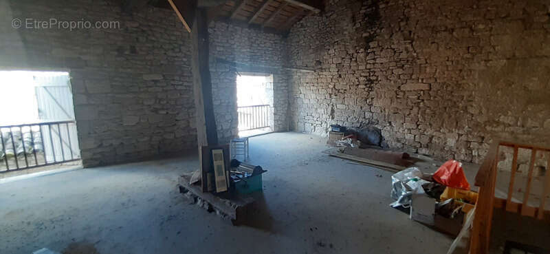 Maison à MONTPEZAT-DE-QUERCY