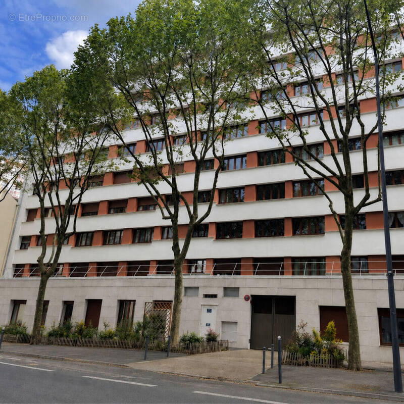 Appartement à ISSY-LES-MOULINEAUX