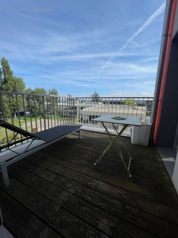 Commerce à FRANCHEVILLE