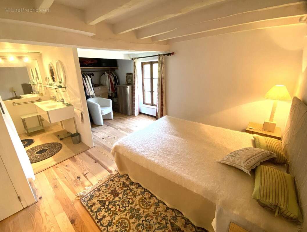 Maison à COUX-ET-BIGAROQUE