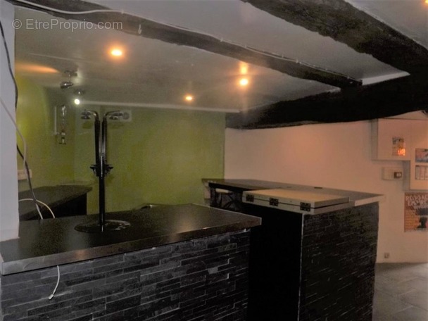 Commerce à CONFOLENS