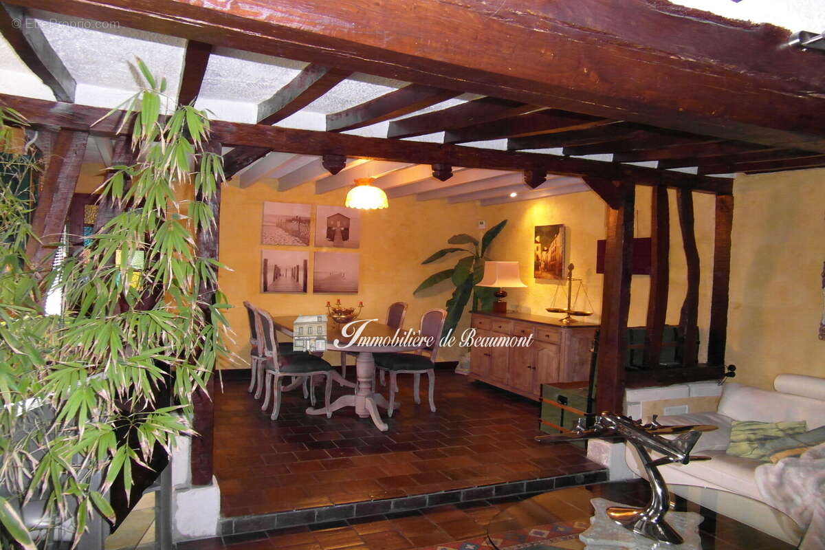 Maison à LE NEUBOURG