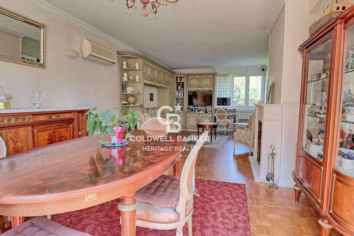 Maison à SAINTE-FOY-LES-LYON