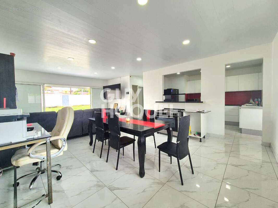 Maison  Rénovée de  4 pièce(s) - Montabo - photo 3