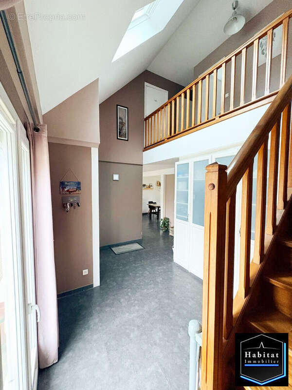 Maison à LE PLESSIS-BELLEVILLE