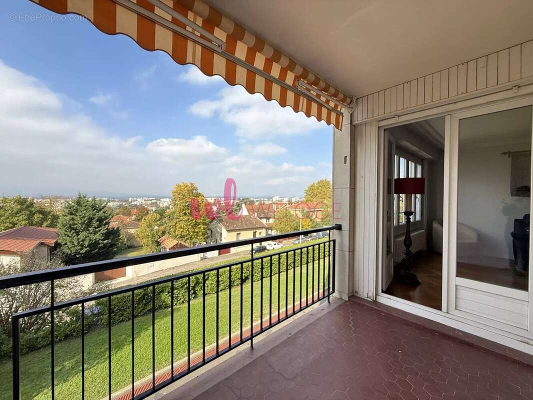 Appartement à SAINTE-FOY-LES-LYON