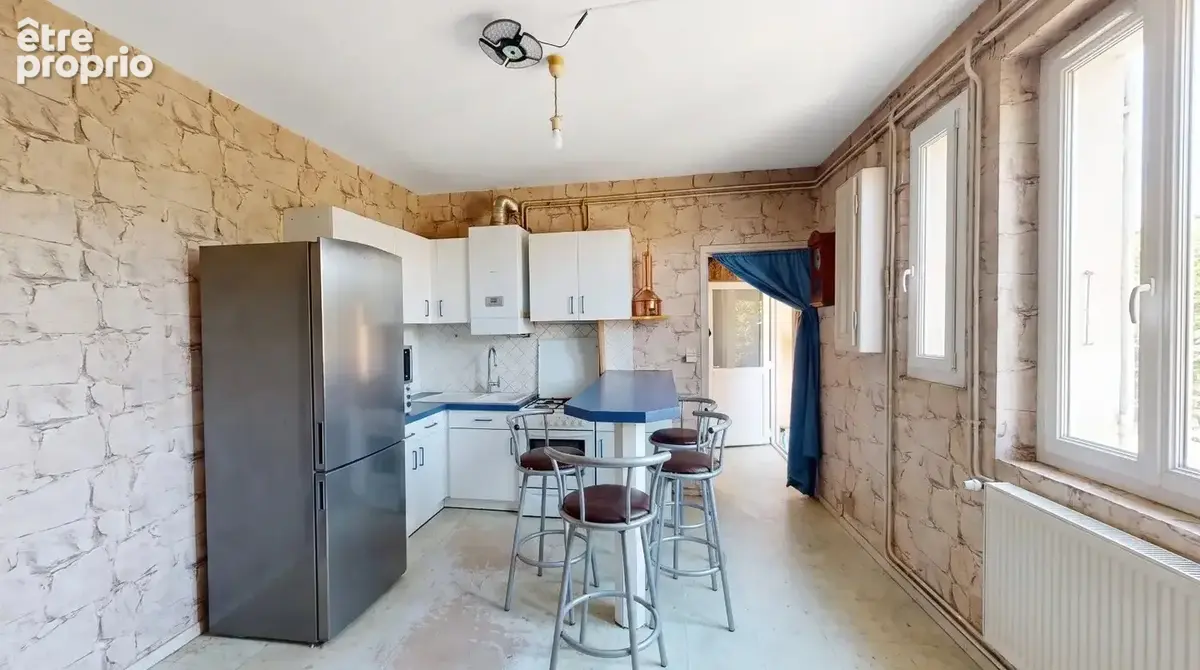 Maison louée à Saint Germain des Fossés - photo 2