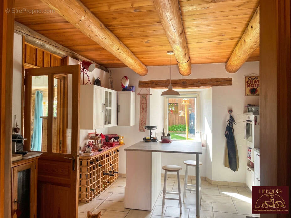 Bâtisse en pierre d'époque à découvrir - photo 6