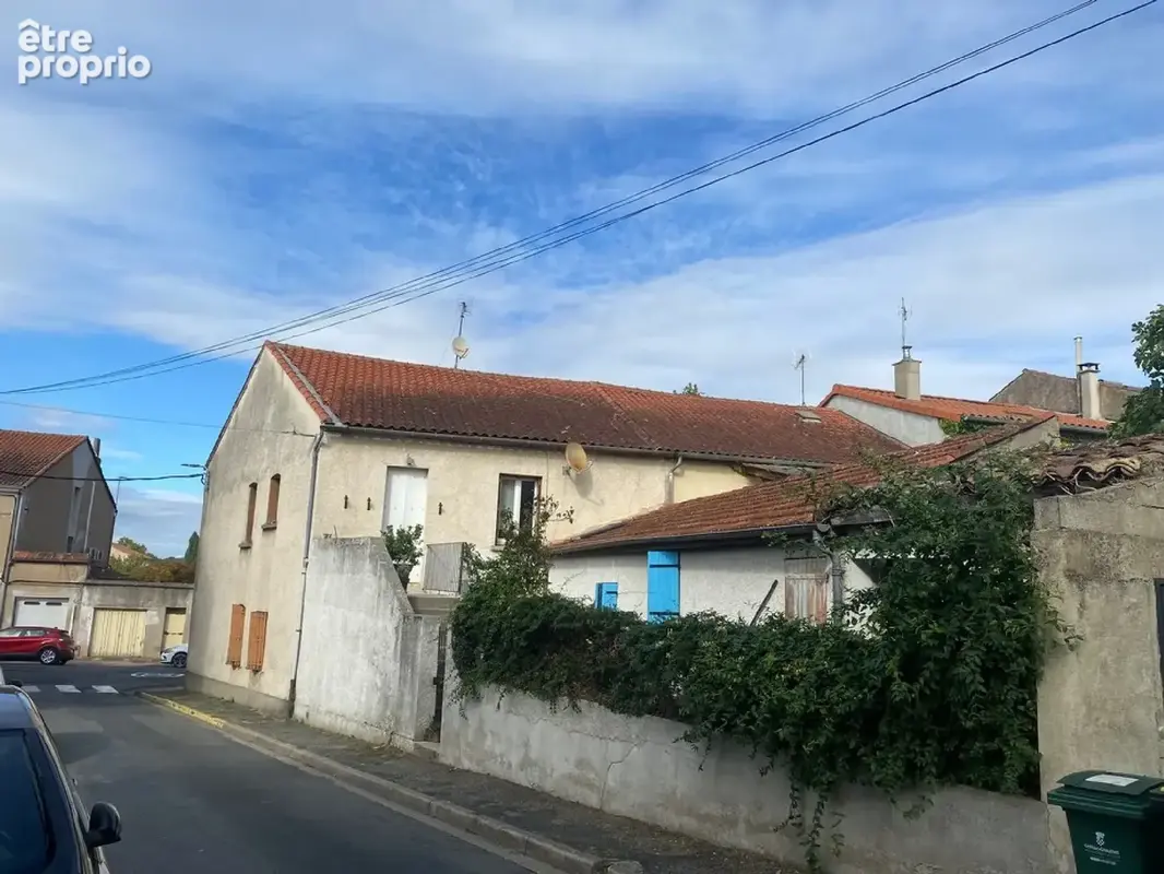 Appartement 7 pièces 181 m² à vendre à Graulhet (81300) - photo 2