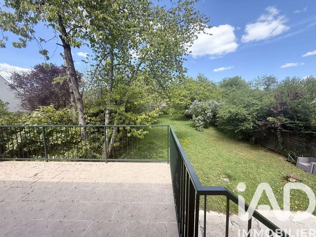 Photo 2 - Maison à CHARTRETTES