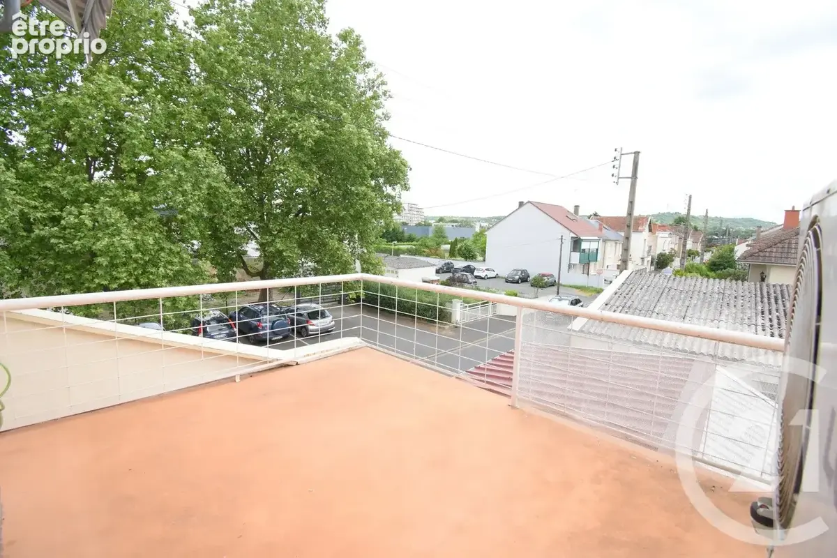 Appartement à BELLERIVE-SUR-ALLIER