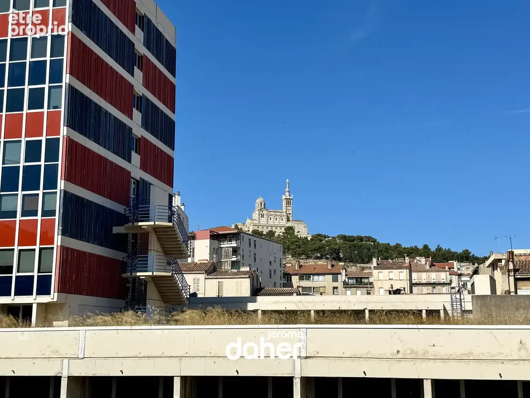 T2 avec vue sur Notre Dame de la Garde - photo 3