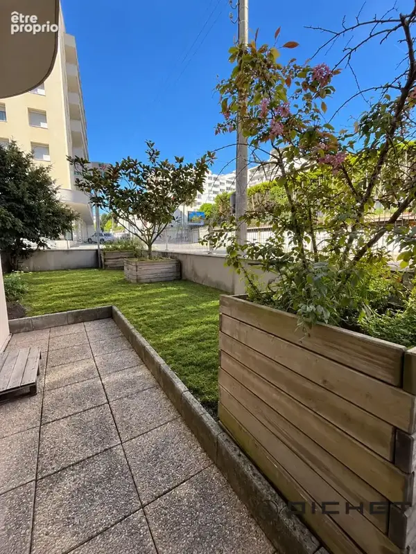 Appartement Saint Etienne 1 pièce(s) 18 m2 - photo 1